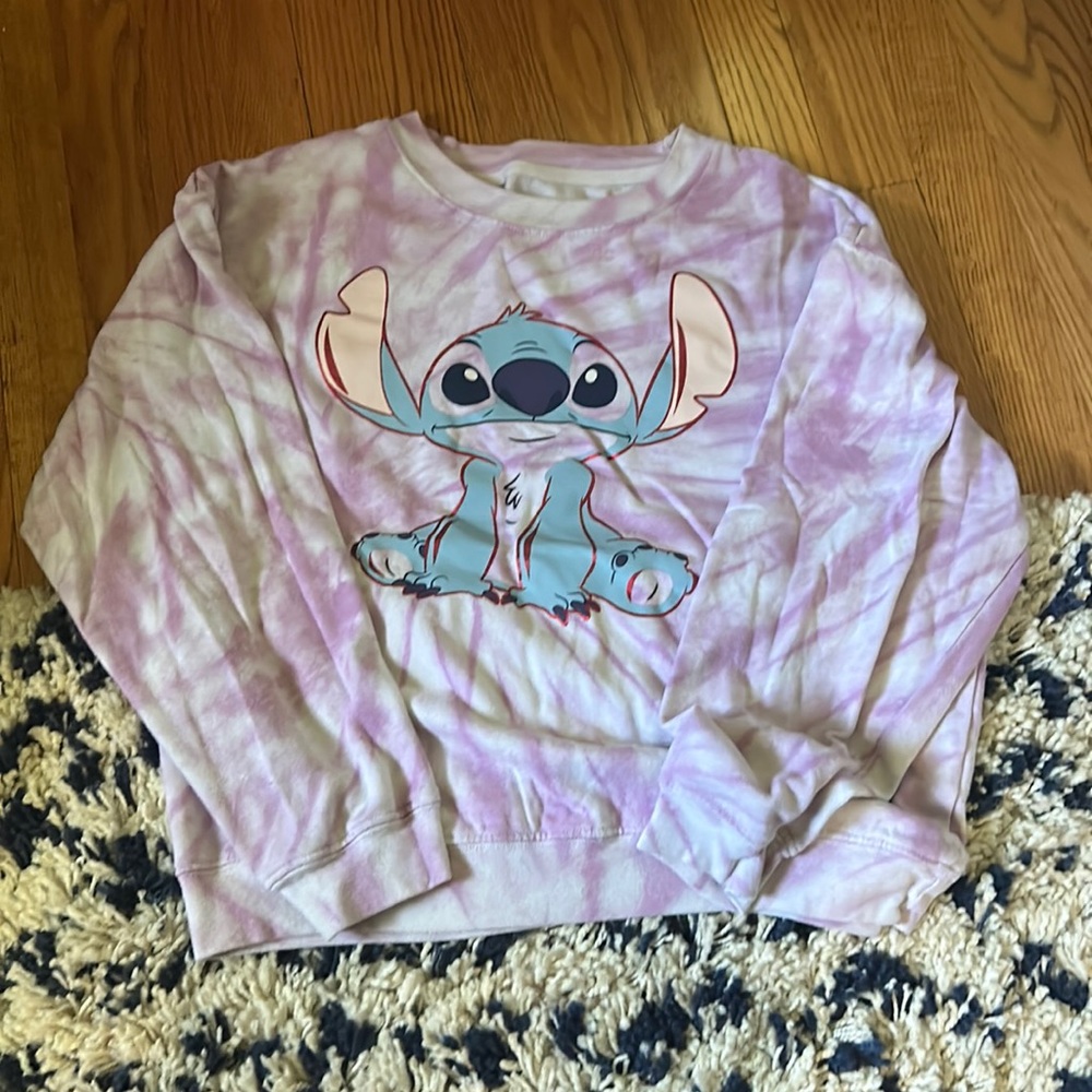 tie dye pink stitch crewneck, lightly used but good condition